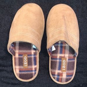 💥NWOT💥 MEN IZOD SLIPPERS 💥